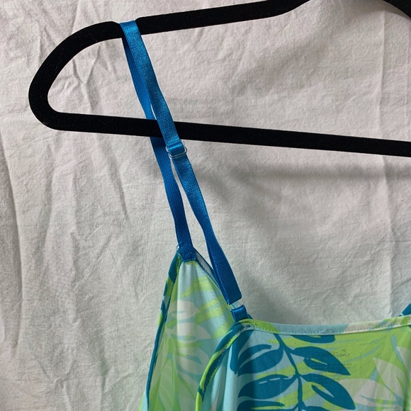 Dress/tank/cover up - Picture 3 of 5